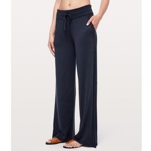 Navy Lululemon In The Comfort Zone Pant